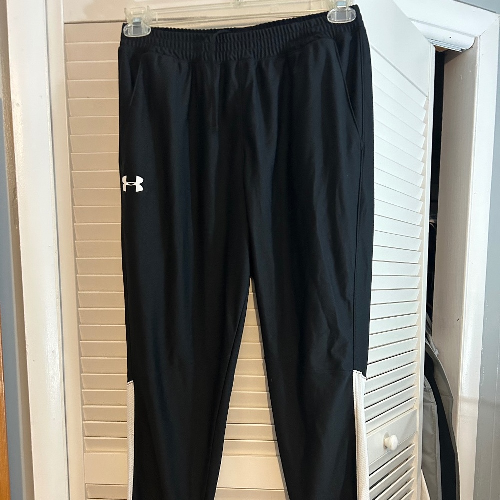 Under Armour Men’s Joggers. AL - Large